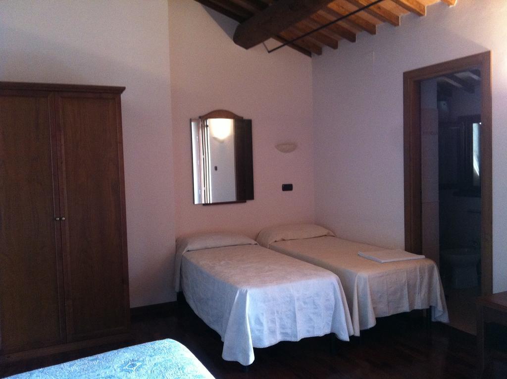 Agriturismo La Cantina Ascoli Piceno Rum bild