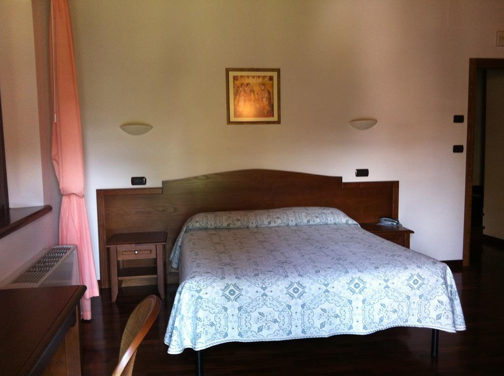 Agriturismo La Cantina Ascoli Piceno Rum bild